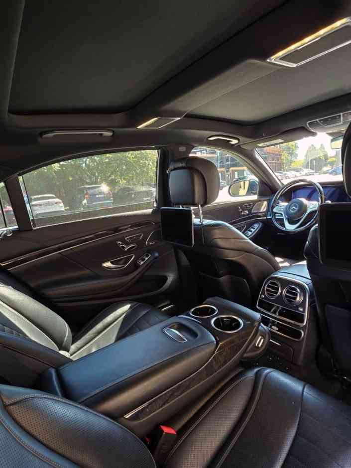 Mercedes-Benz S 560